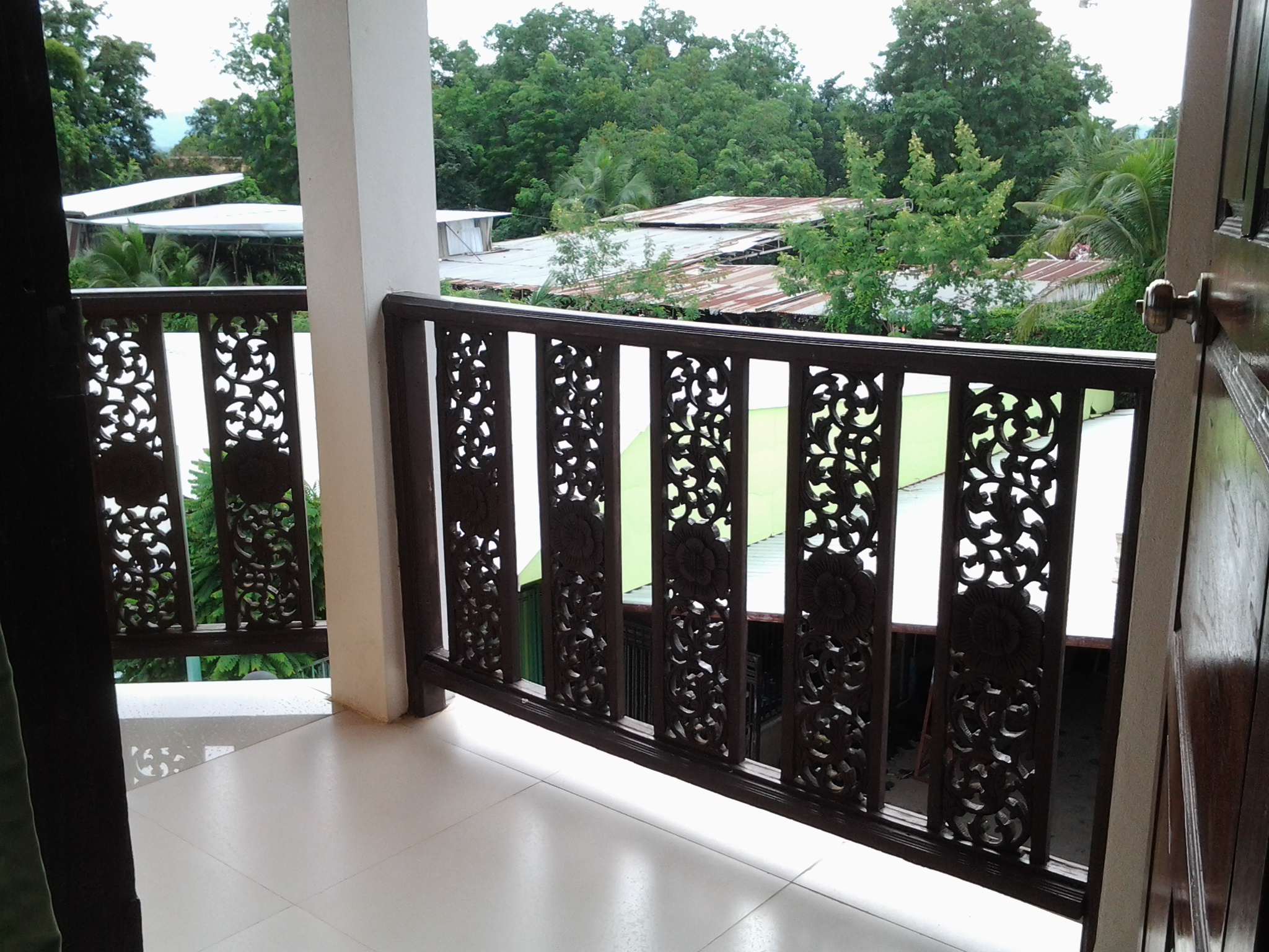 JSafe-Guesthouse Balcony